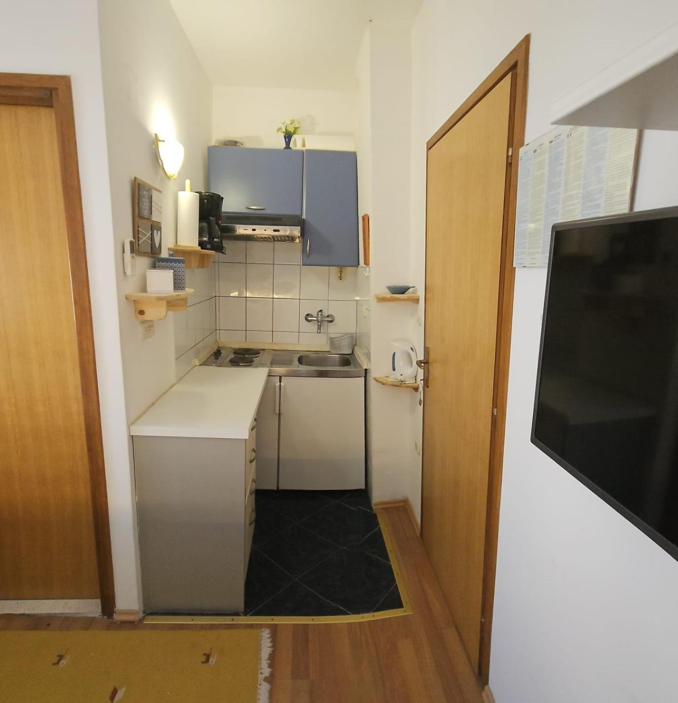 Viktorija Apartments セゲット・ヴラニツァ エクステリア 写真