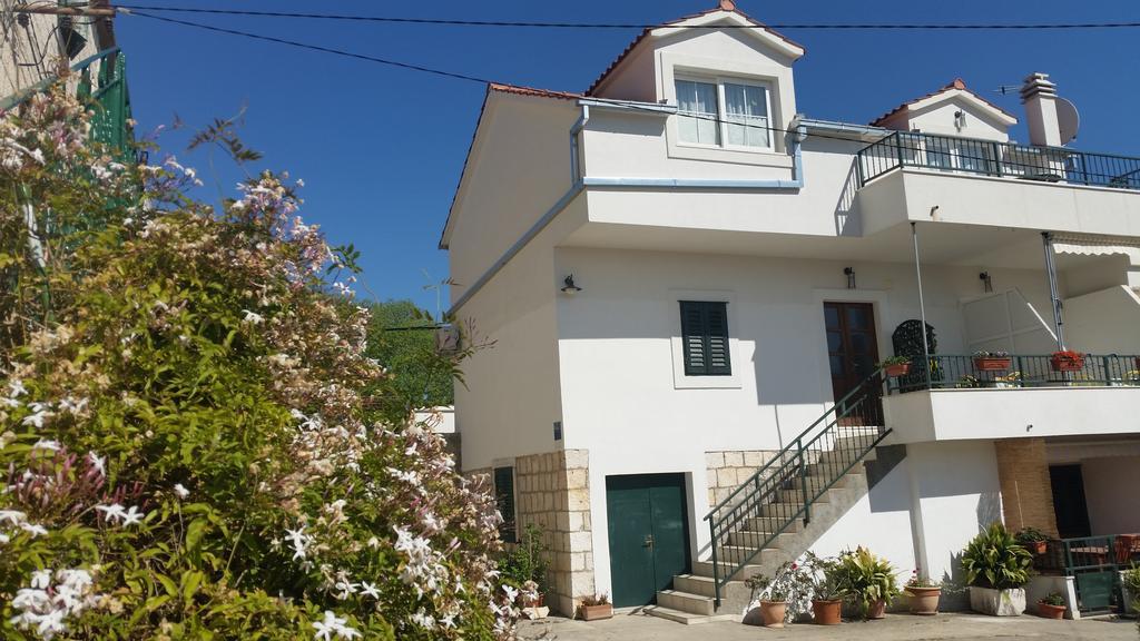 Viktorija Apartments セゲット・ヴラニツァ エクステリア 写真